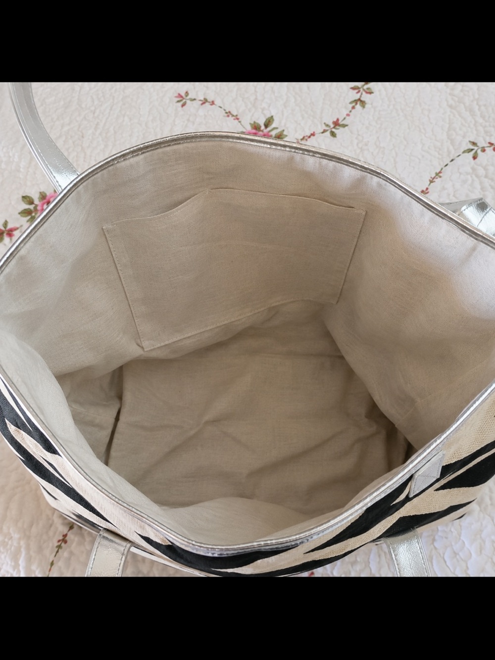 Large Carry Bag - Picture 2 of 3